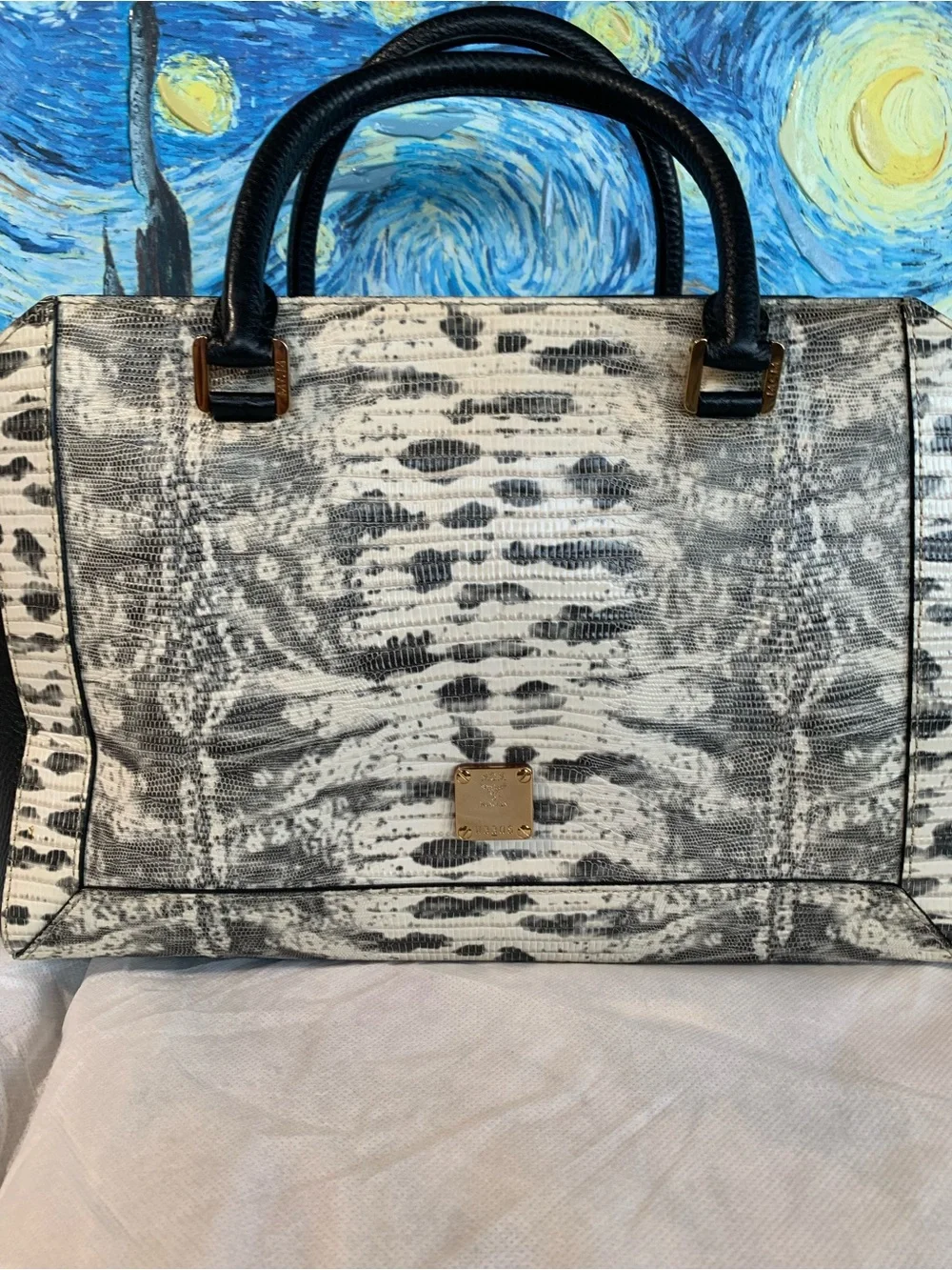 MCM Limited Edition Satchel. EUC - Picture 11 of 12